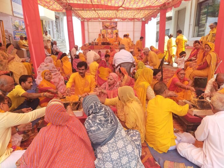 गायत्री जयंती-गंगा दशहरा महापर्व उत्साहपूर्वक मनाया गया, पौधों का भी हुआ पूजन