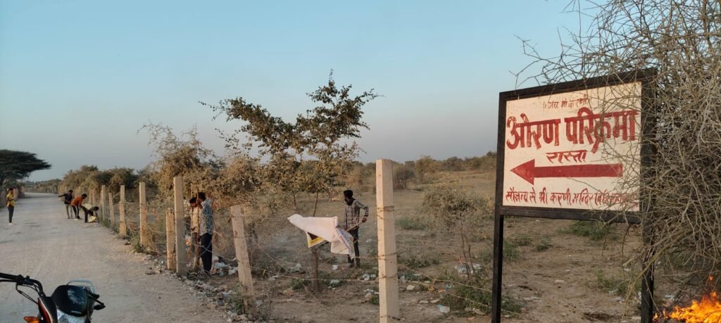 देशनोक करणी माता ओरण परिक्रमा मार्ग पर सफाई अभियान