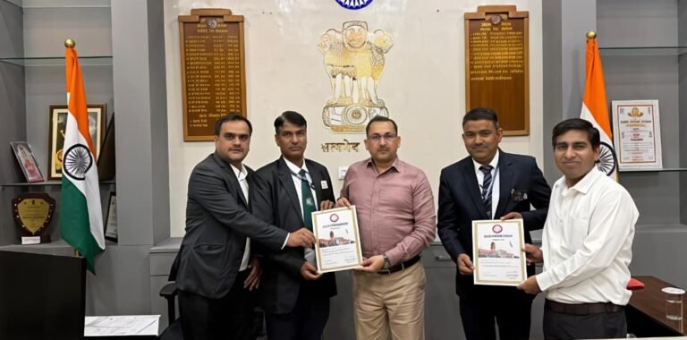 संभावित रेल हादसे टालने पर जोधपुर मंडल के दो ट्रेन मैनेजर सम्मानित